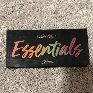 Violet Voss Essentials PRO Series Palette